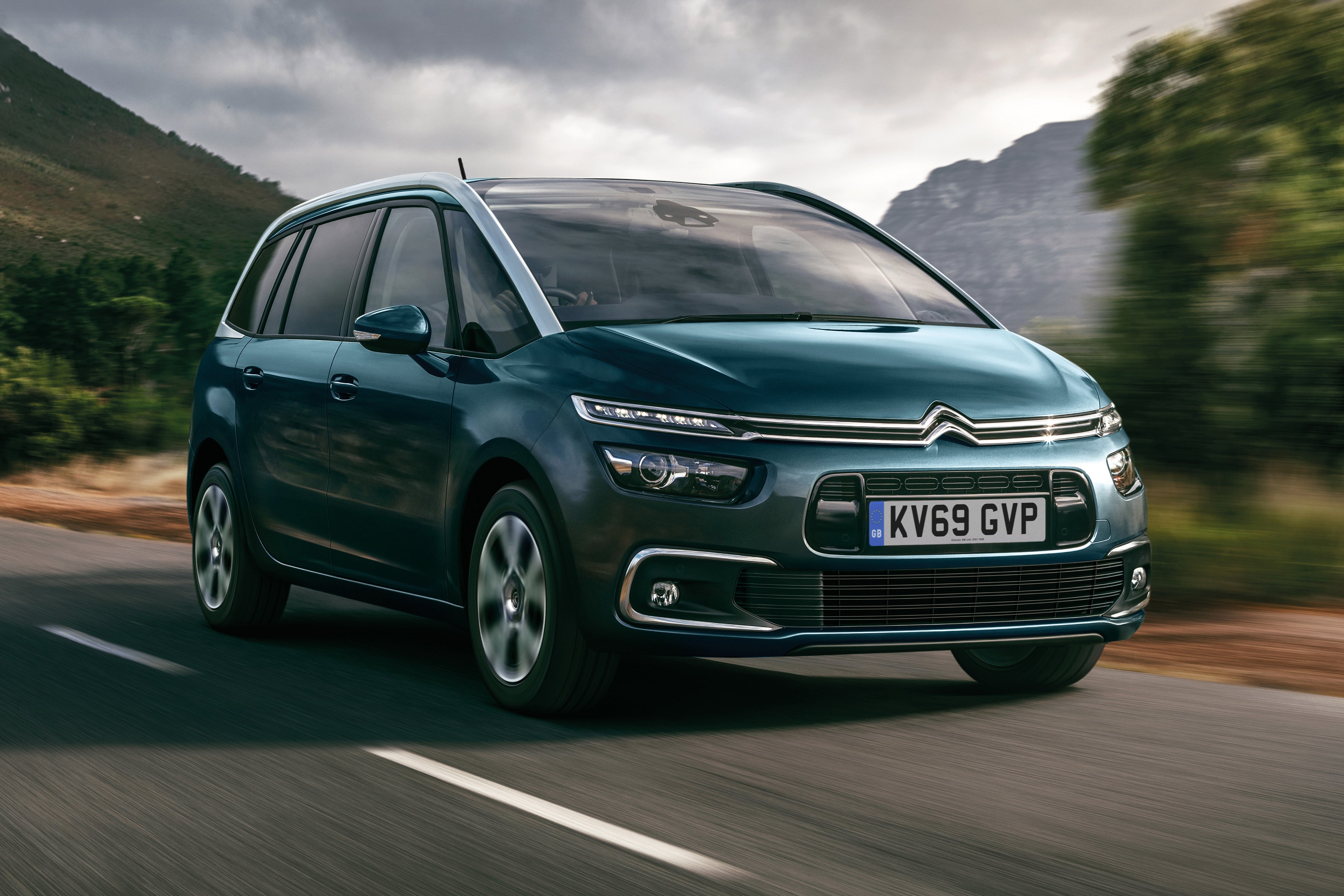 Citroen Grand C4 SpaceTourer Review 2023 | heycar